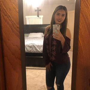 Meet your Posher, Ana